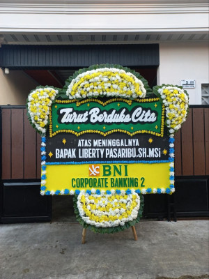 Papan Bunga Duka di Muncul